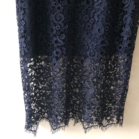 Monique Lhuillier Off The Shoulder Lace Midi Dress in Navy Blue Size 4 Lined - Picture 12 of 16